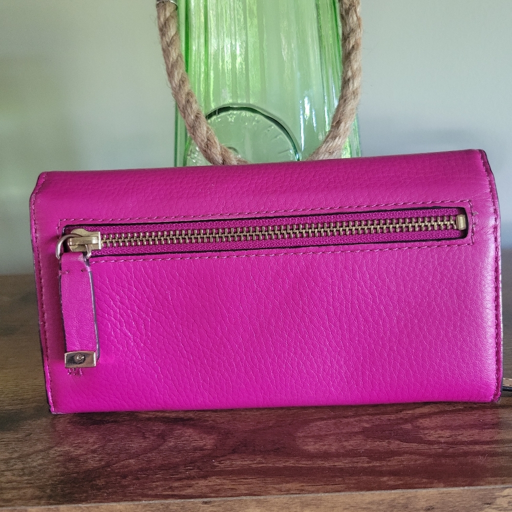 SALE 50% OFF ALREADY MARKEDCalvin Klein Pink Women's Wallet - Picture 2 of 5